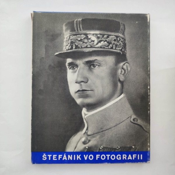 Štefánik vo fotografii + ochranné dosky