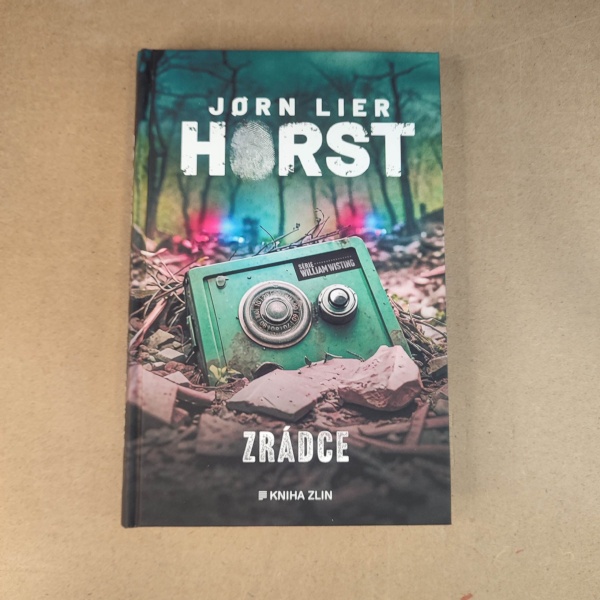 Zrádce - John Lier Horst